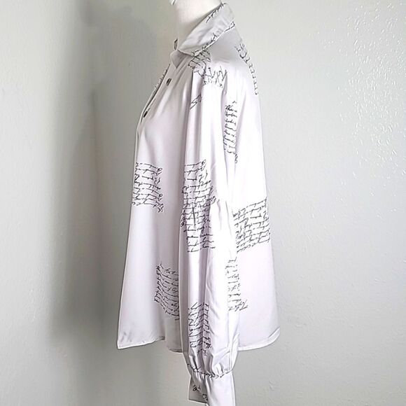 White Cardigan Longsleeve Blouse with Script Lettering, Button Accents, Size XL - Picture 9 of 13